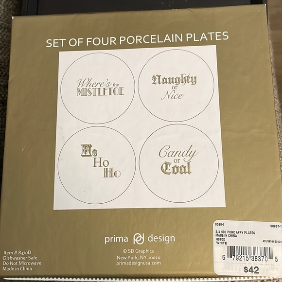 4 Holiday🎄Plates - Picture 2 of 7